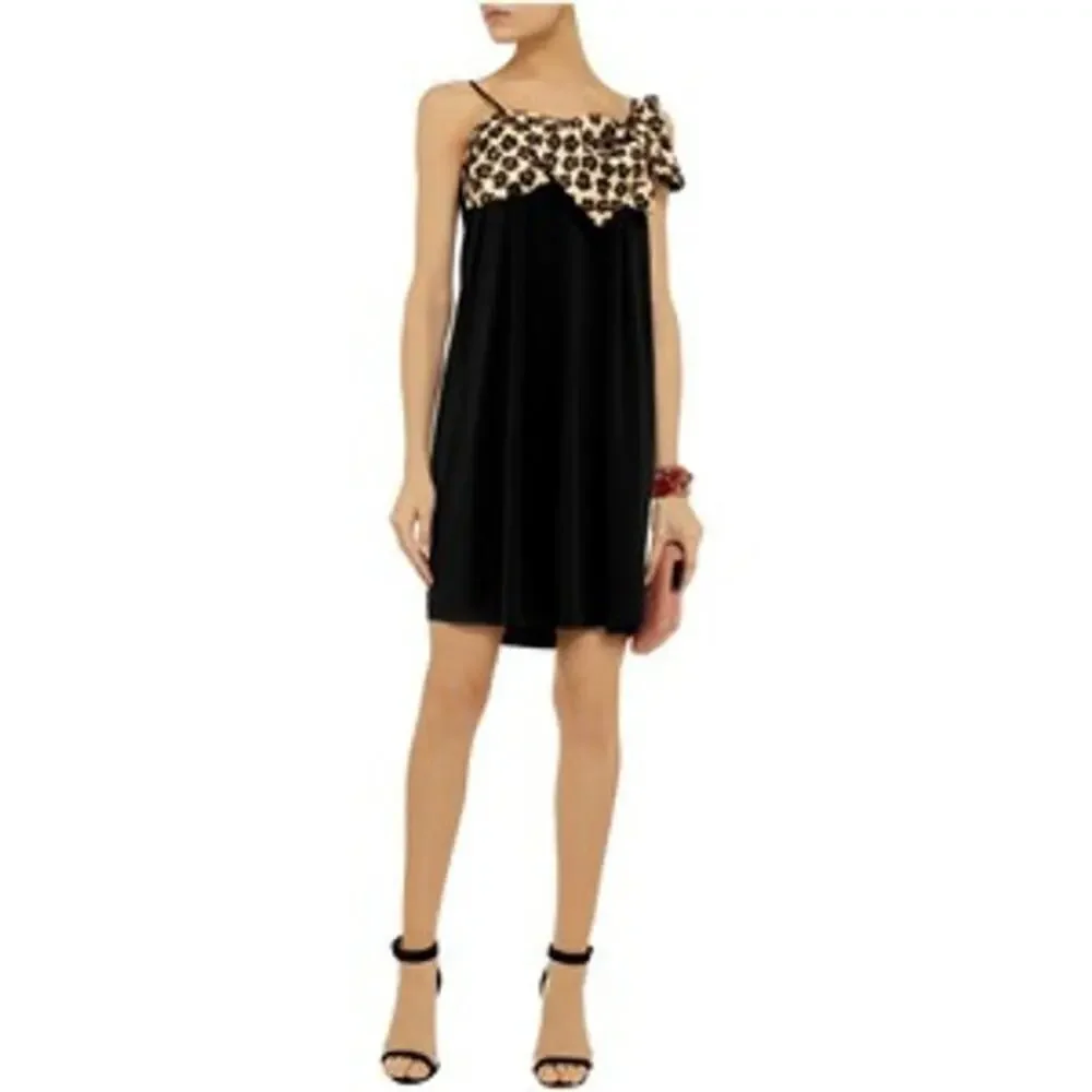 RED Valentino chic unmistakably